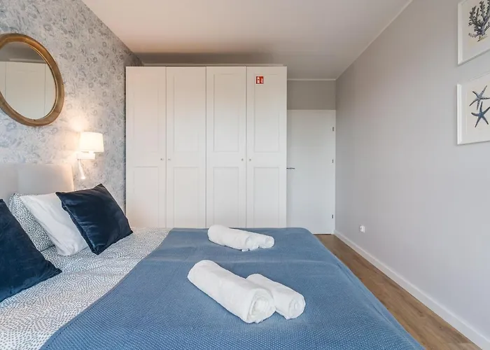 Golden Reagan By Aparo - Nowy Apartament, Winda, Lozeczko Turystyczne, Plaza 500M, Balkon, 2 Sypialnie Oraz Salon, Rowerownia, Biurko