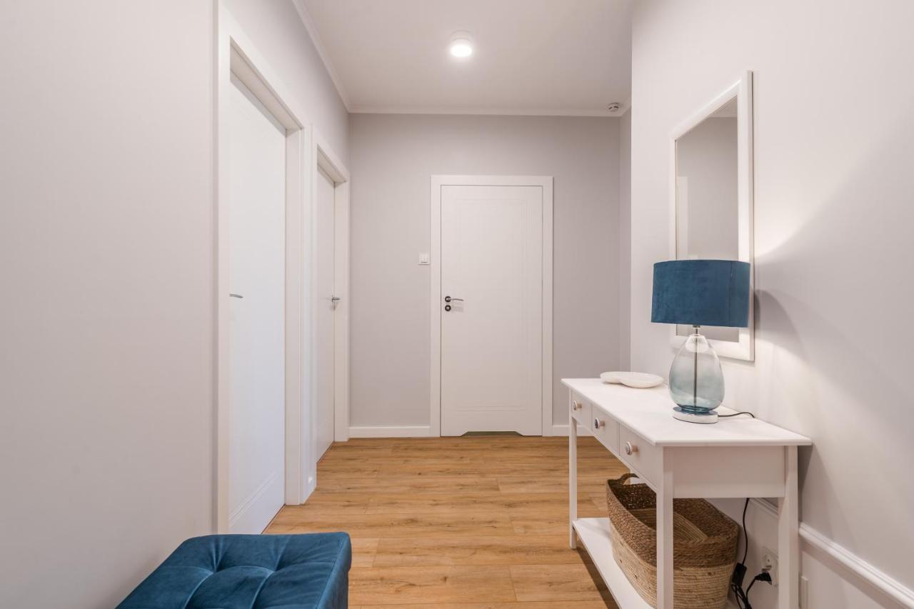 Golden Reagan By Aparo - Nowy Apartament, Winda, Lozeczko Turystyczne, Plaza 500m, Balkon, 2 Sypialnie Oraz Salon, Rowerownia, Biurko * Gdansk