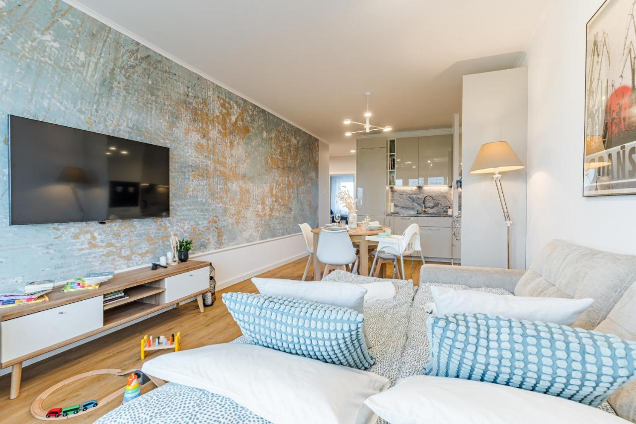 Golden Reagan By Aparo - Nowy Apartament, Winda, Lozeczko Turystyczne, Plaza 500m, Balkon, 2 Sypialnie Oraz Salon, Rowerownia, Biurko Apartment