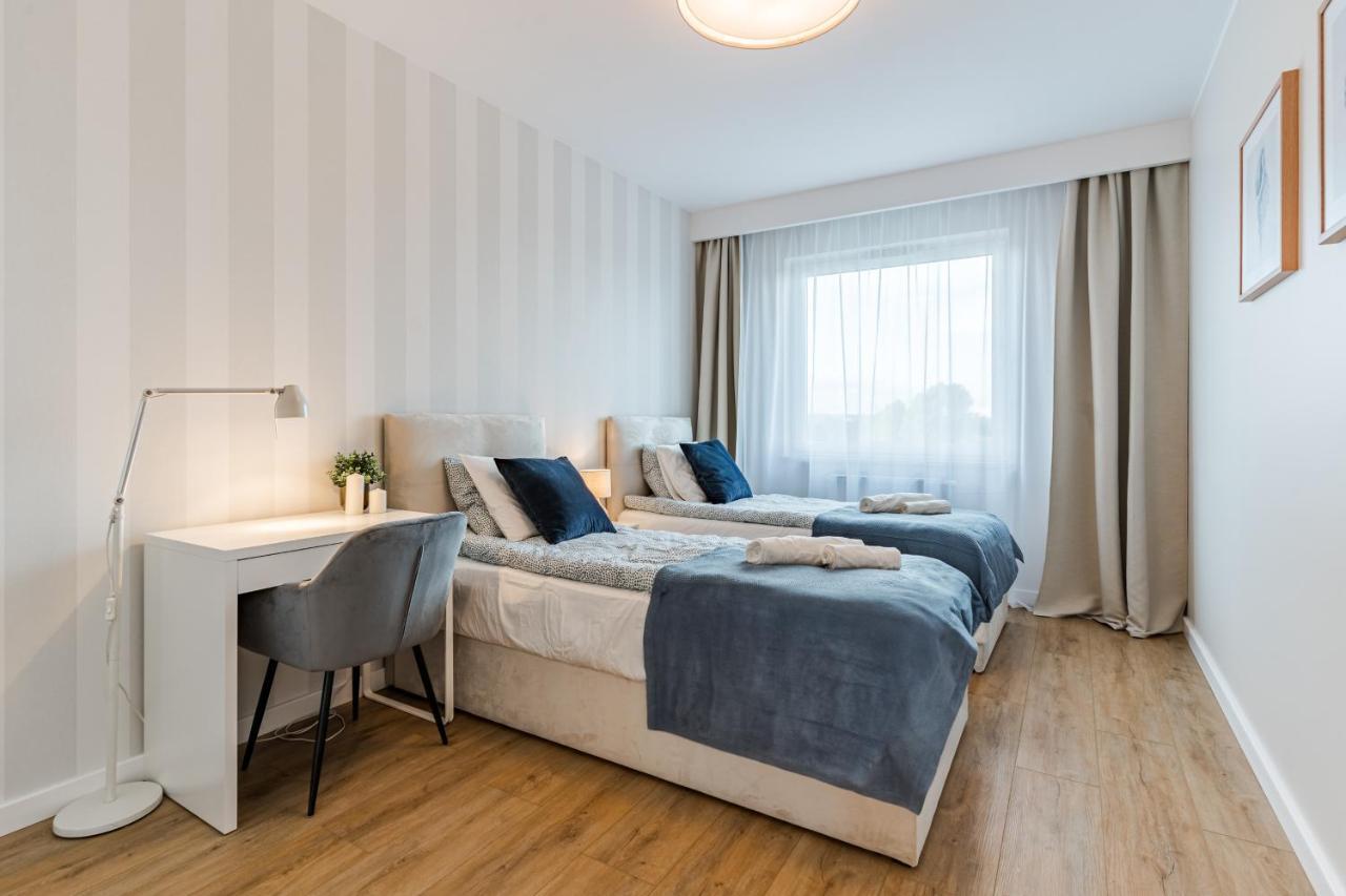 Golden Reagan By Aparo - Nowy Apartament, Winda, Lozeczko Turystyczne, Plaza 500m, Balkon, 2 Sypialnie Oraz Salon, Rowerownia, Biurko Apartment